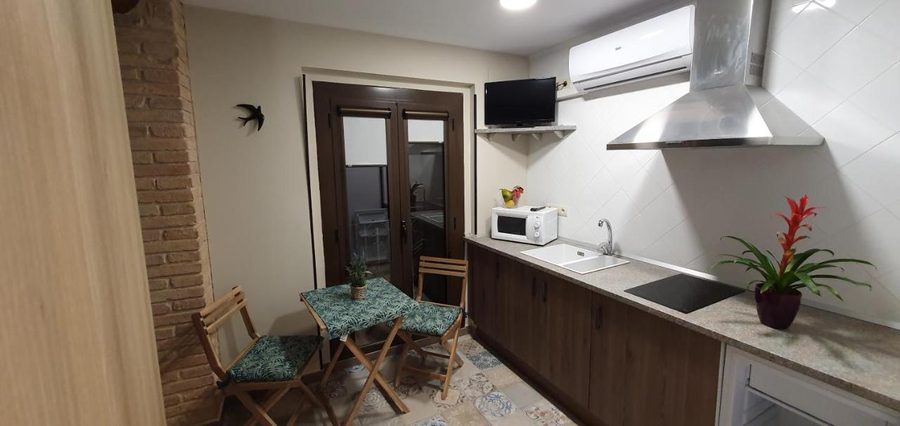 Apartamentos La Venta Del Rome Horta de Sant Joan Pokoj fotografie